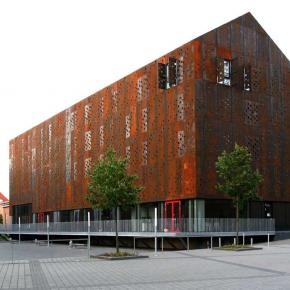Link: Perforated rust-red steel panels [491]